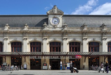 comment-rejoindre-le-centre-ville-de-bordeaux-depuis-la-gare-saint-jean-2